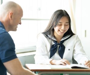 メイン
